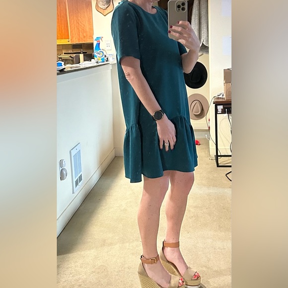 Loft Ruffle Shift Dress - Size Small - Picture 7 of 11